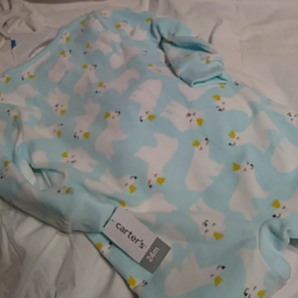 Carter's NWT Fleece Sleeper with feet - Picture 3 of 3